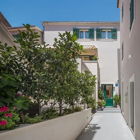 Bed and breakfast Balatura The Fine 4*