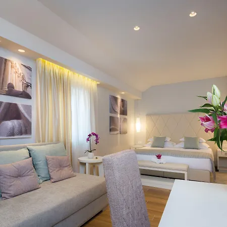 Bed and breakfast Balatura The Fine 4*