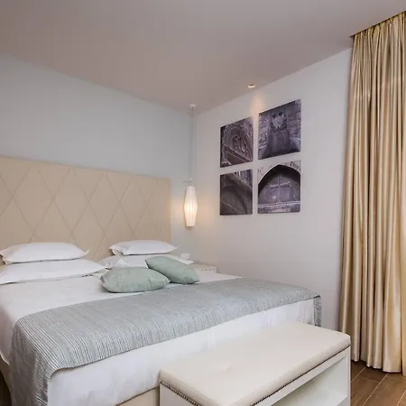 Bed and breakfast Balatura The Fine Split